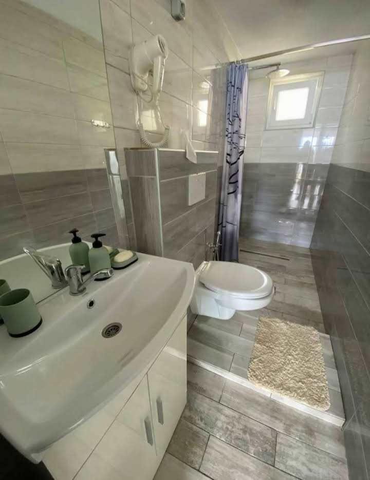 Bajo Apartmany พอดโกรา ภายนอก รูปภาพ